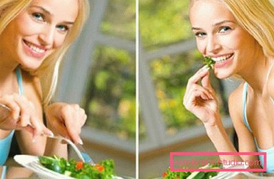 frischen Salat essen