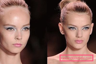 Models mit einer Modenschau Models mit einer Modenschau